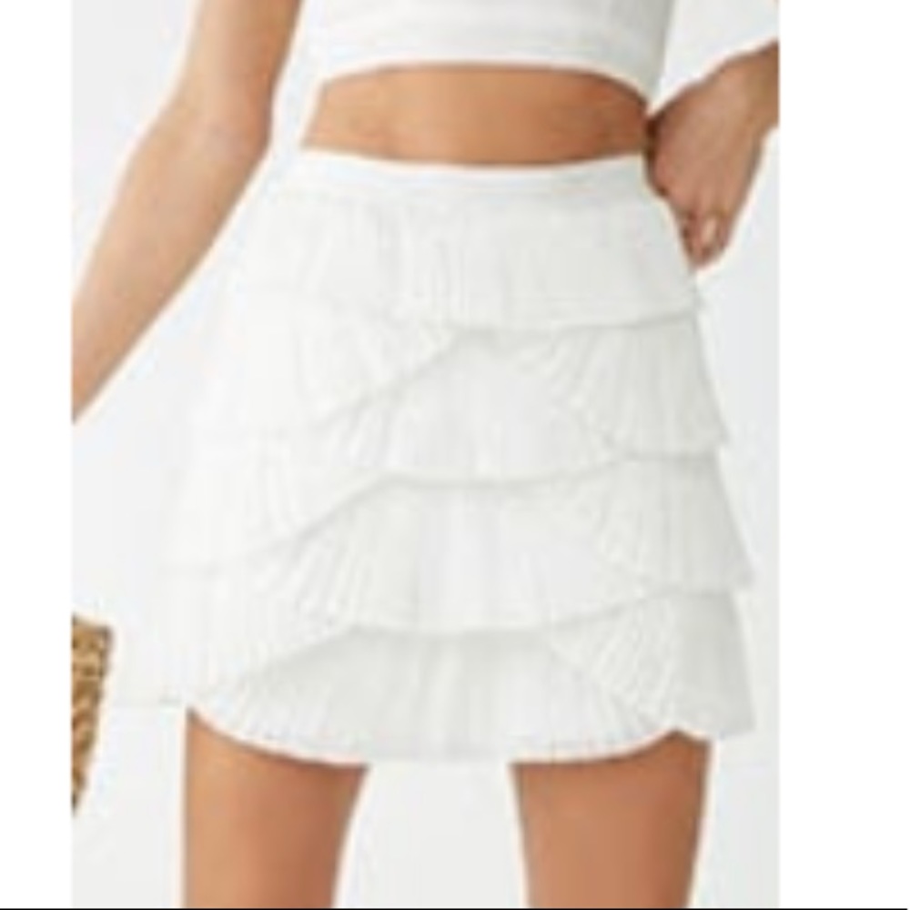 Super cute pleated tier Forever 21 Skirt